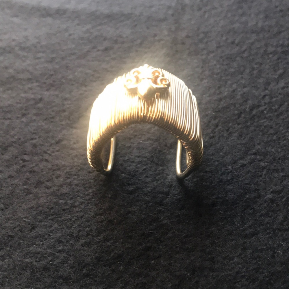 Ring - Picture 3 of 3